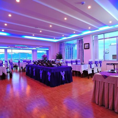 Violet Hotel Нячанг Екстер'єр фото