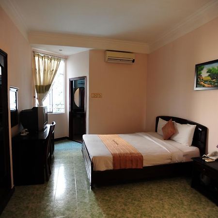 Violet Hotel Нячанг Екстер'єр фото