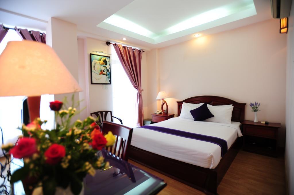 Violet Hotel Нячанг Екстер'єр фото