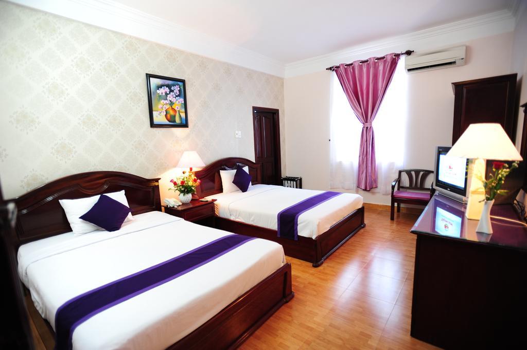 Violet Hotel Нячанг Екстер'єр фото