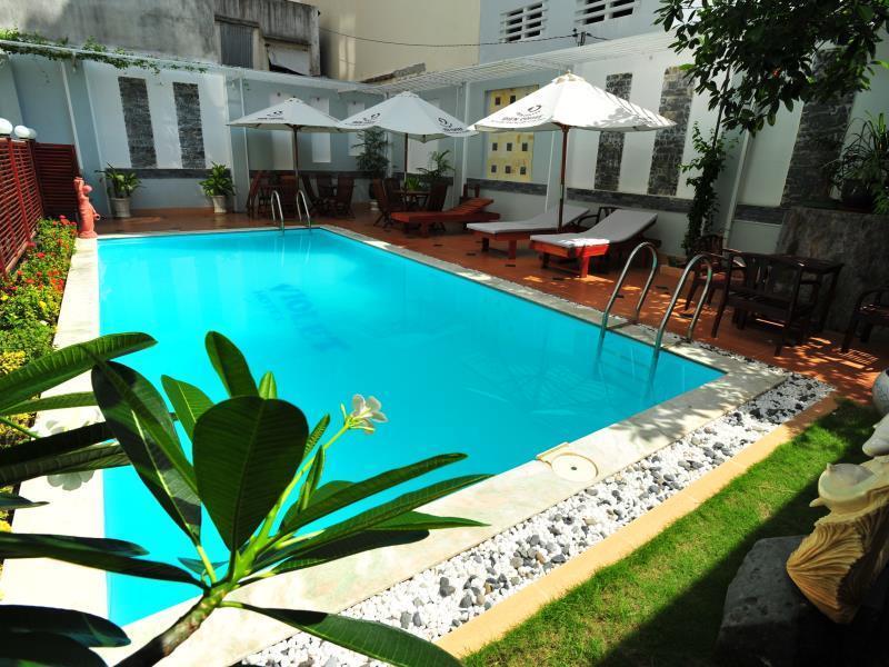 Violet Hotel Нячанг Екстер'єр фото